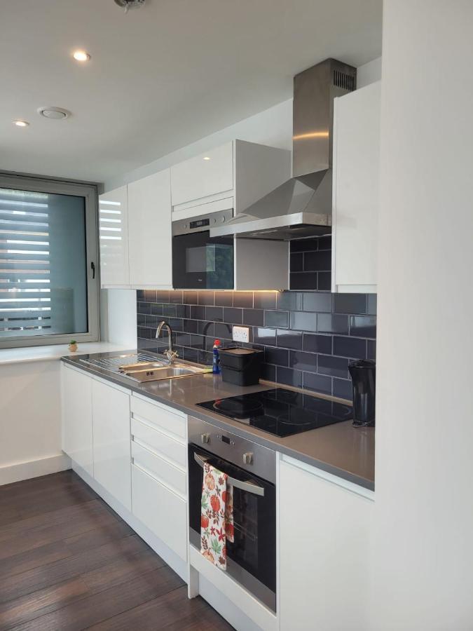 2Br Chic London Sleep 9 Bp7 Apartment Екстериор снимка